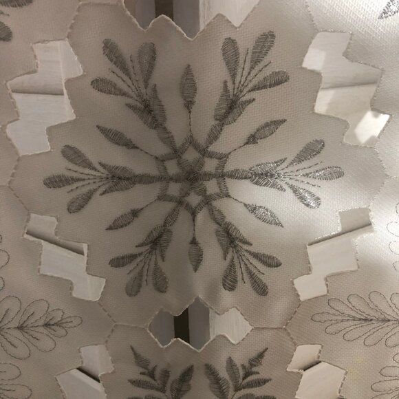 Christmas Holiday Table Runner Embroidered Snowflakes Cutwork Edges White/Silver - Picture 12 of 16